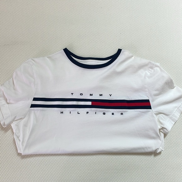 Men’s White Tommy Hilfiger shirt - Picture 3 of 3